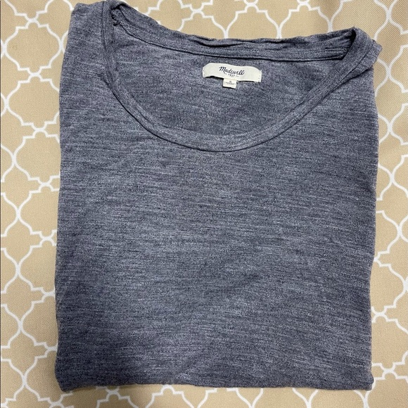 Madewell tee. - Picture 4 of 5